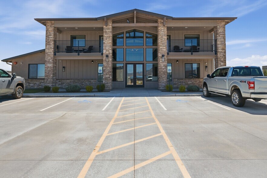 Primary Photo Of 2220 Taxi Way, Prescott Industrial For Sale