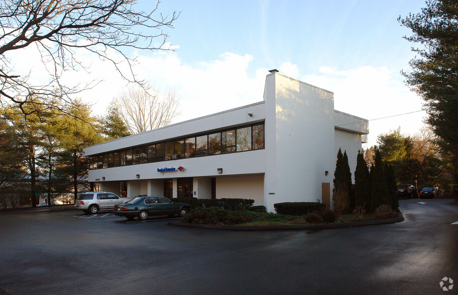 Primary Photo Of 980 Post Rd E, Westport Storefront Retail Office For Sale