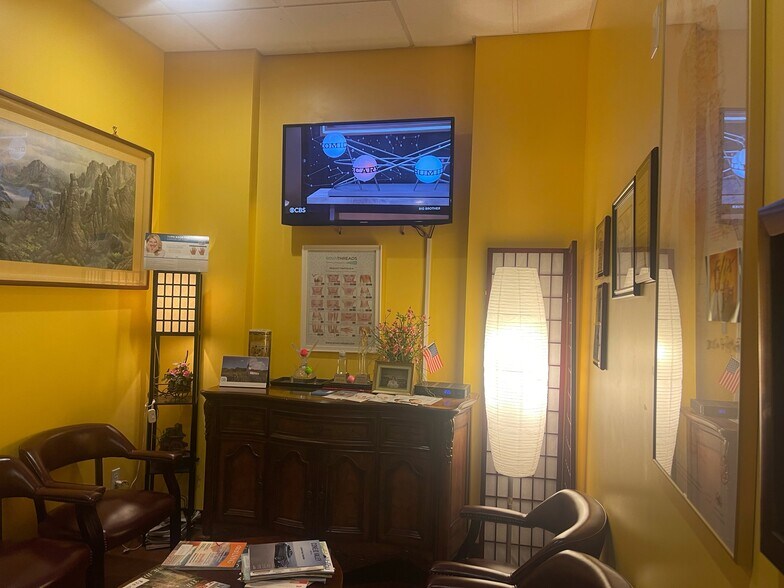 More Photos Of 9900 Stockdale Hwy, Bakersfield Medical For Sale