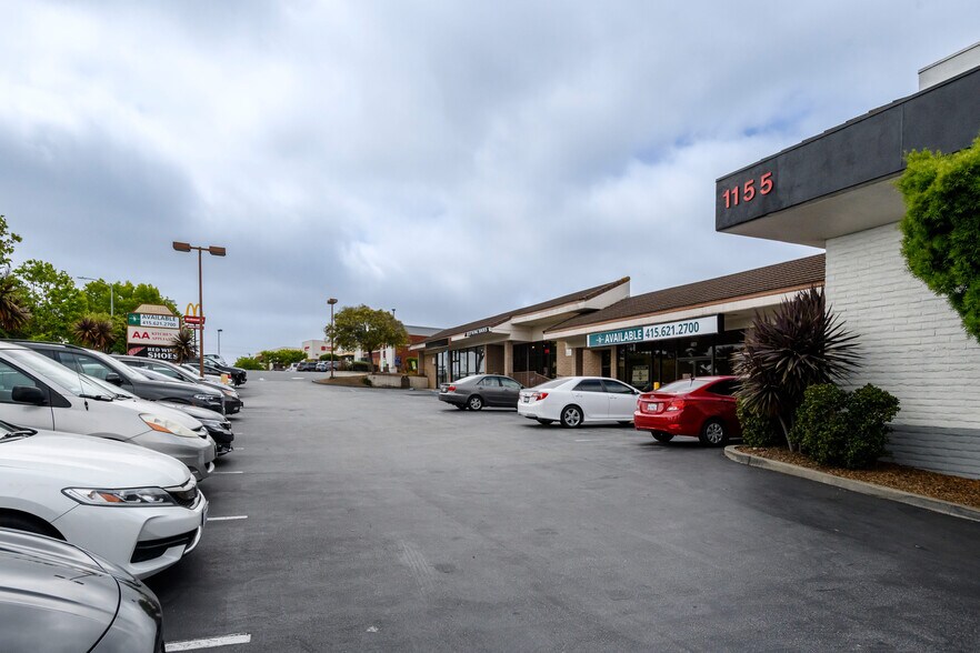 More Photos Of 1111-1135 El Camino Real, Millbrae Storefront For Lease