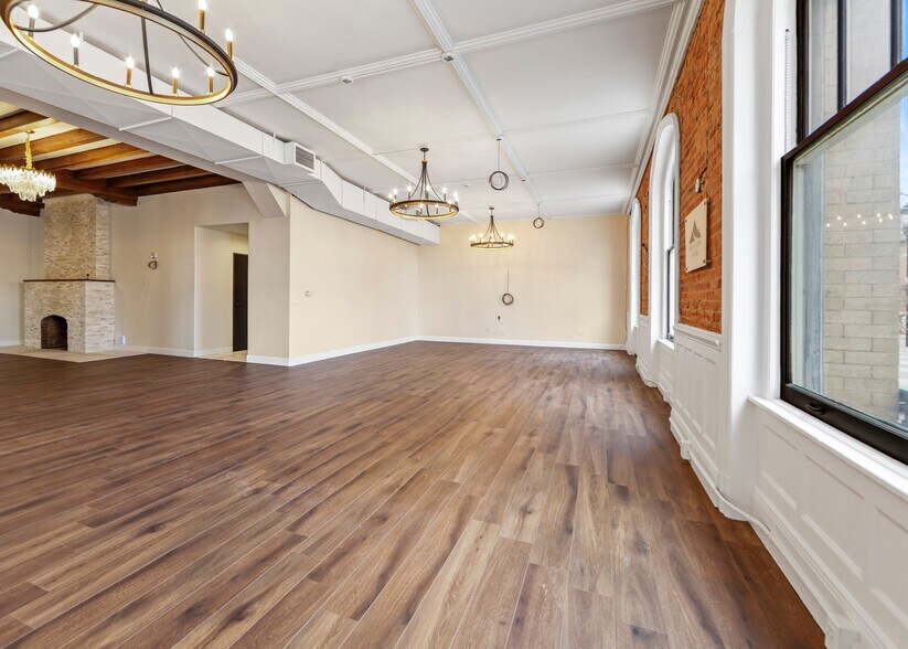 More Photos Of 130 E Kiowa Ave, Colorado Springs Apartments For Sale
