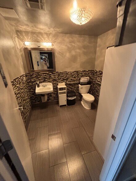 More Photos Of 6525 N Buffalo Dr, Las Vegas Unknown For Lease