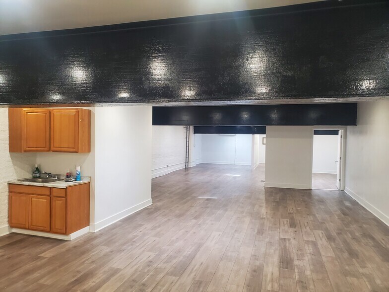 More Photos Of 996-1006 Atlantic Ave, Brooklyn Storefront Retail Residential For Lease