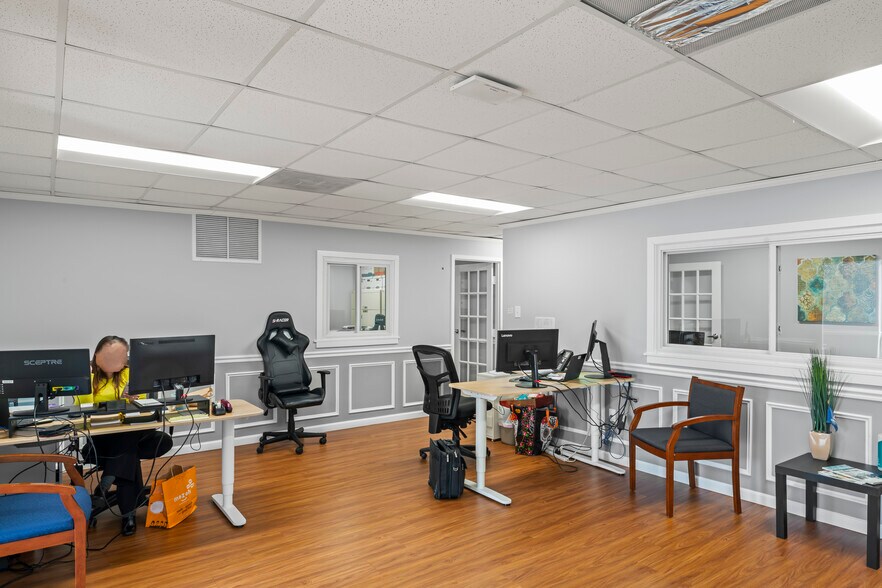 More Photos Of 7210 Old Keene Mill Rd, Springfield Medical For Lease