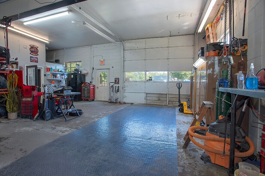 More Photos Of 102 NJ-94 Hwy, Blairstown General Retail For Sale