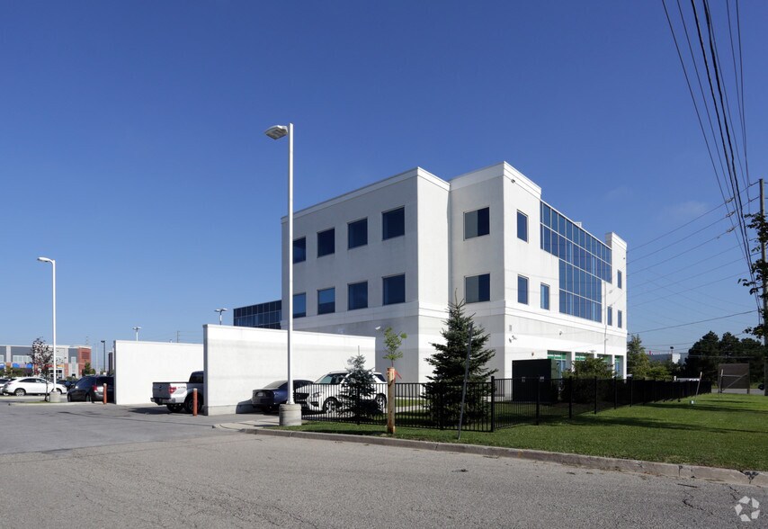 More Photos Of 1 Gateway Blvd, Brampton Office For Lease
