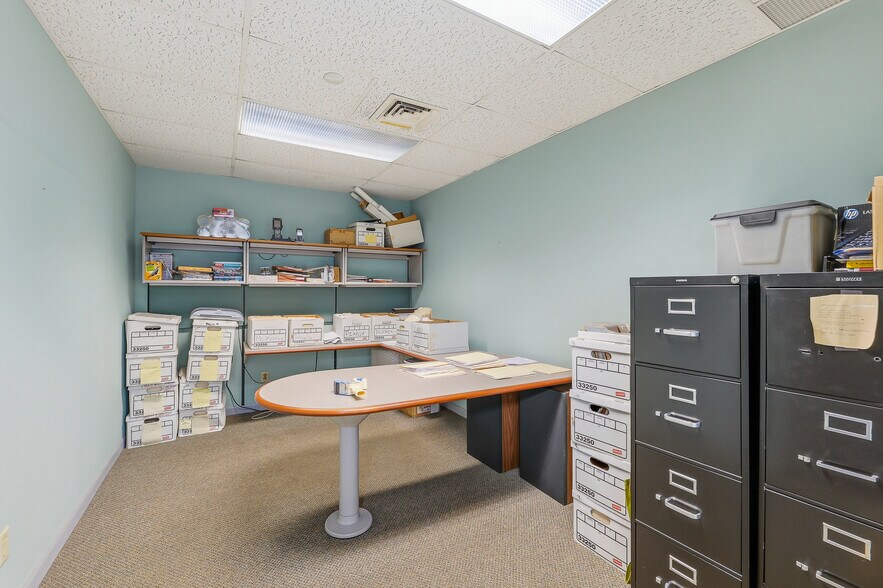More Photos Of 100 Creative Way, Ripon Manufacturing For Sale