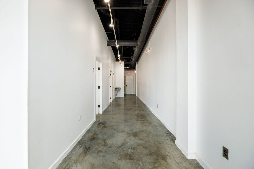 More Photos Of 1919-1921 W Cary St, Richmond Storefront Retail Residential For Sale