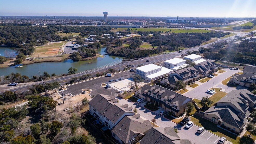 More Photos Of 1651 S Bell Blvd, Cedar Park Storefront Retail Office For Sale