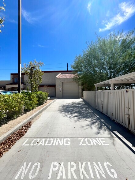 More Photos Of 32475 Date Palm Dr, Cathedral City Freestanding For Lease