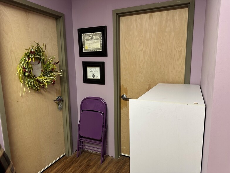 More Photos Of 727 E Main St, Rochester Restaurant For Lease