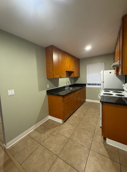 More Photos Of 2124 90th Ave, Oakland Apartments For Sale