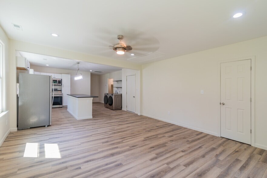 More Photos Of 506 E Marion St, Shelby Apartments For Sale