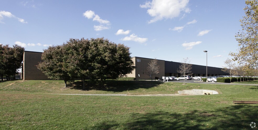 More Photos Of 181 Herrod Blvd, South Brunswick Warehouse For Lease