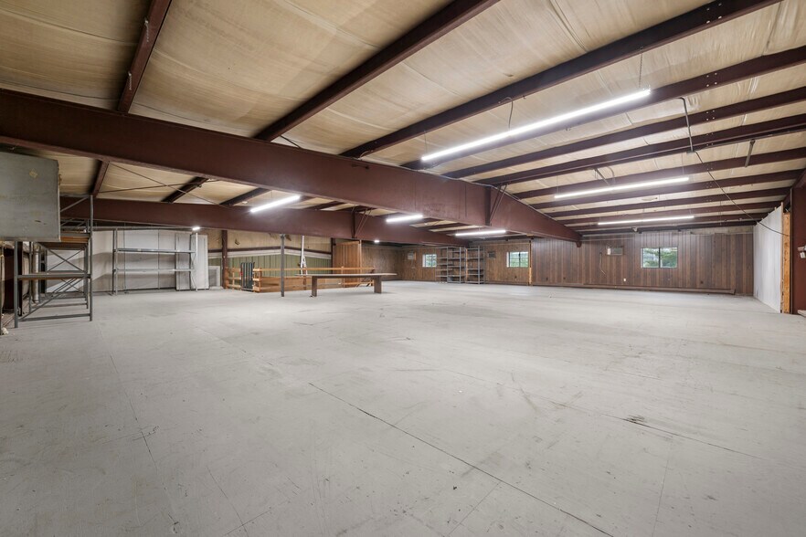 More Photos Of 597 Winthrop St, Taunton Manufacturing For Lease