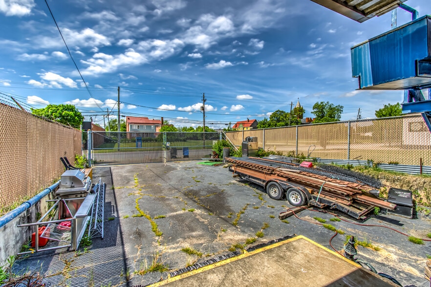 More Photos Of 1216-1218 Broad St, Augusta General Retail For Lease