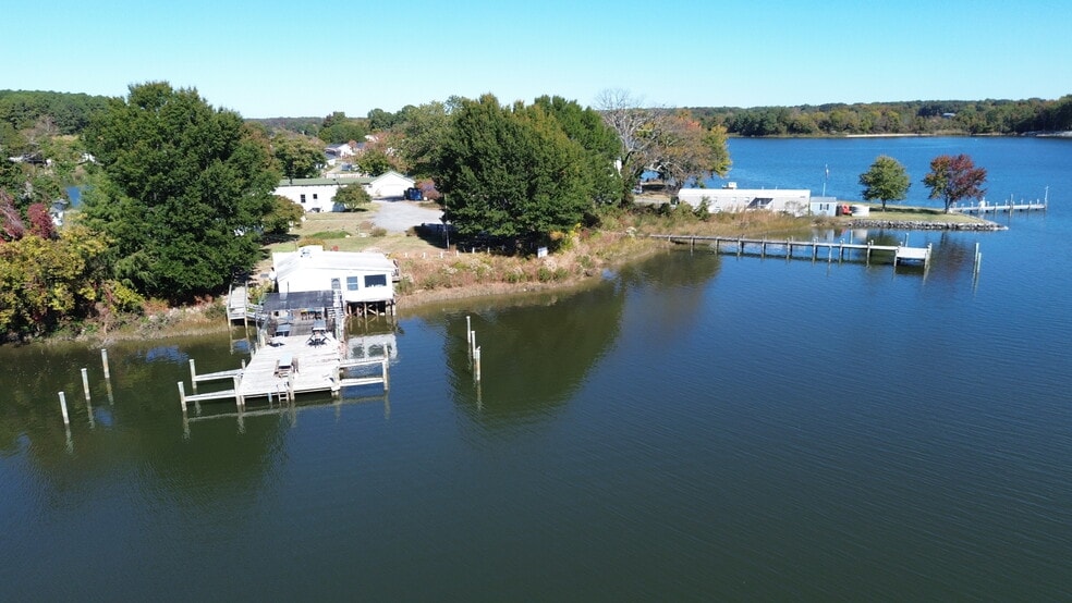 More Photos Of 38869 Morris Point Rd, Abell Restaurant For Sale