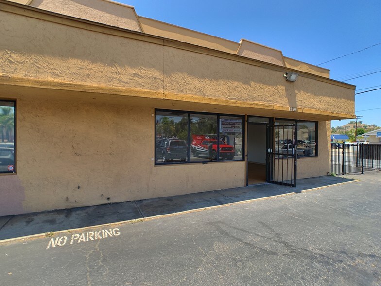 More Photos Of 1267-1273 Broadway St, El Cajon Storefront For Lease