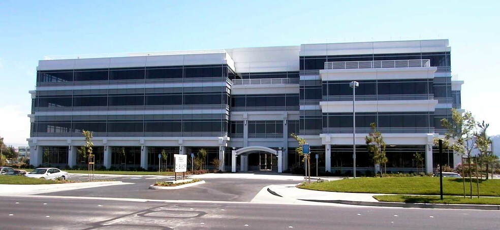 More Photos Of 5860 Owens Dr, Pleasanton Medical For Lease