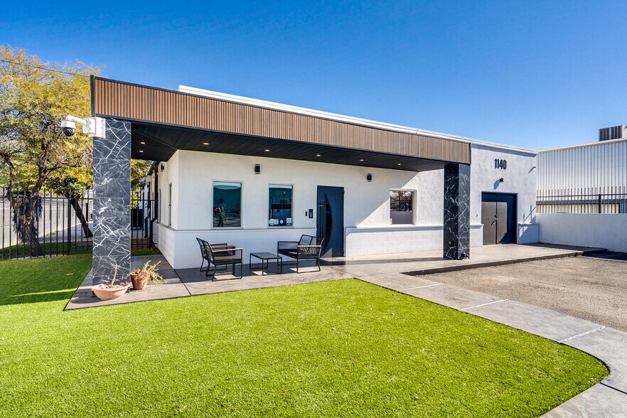 More Photos Of 1140 N Rosemont Blvd, Tucson Research And Development For Sale