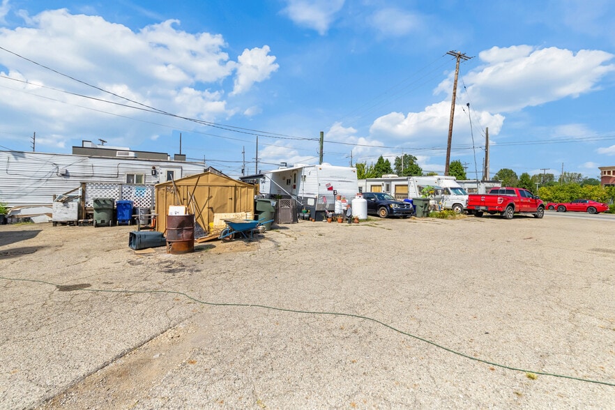 More Photos Of 39 Williams Rd, Columbus Land For Sale