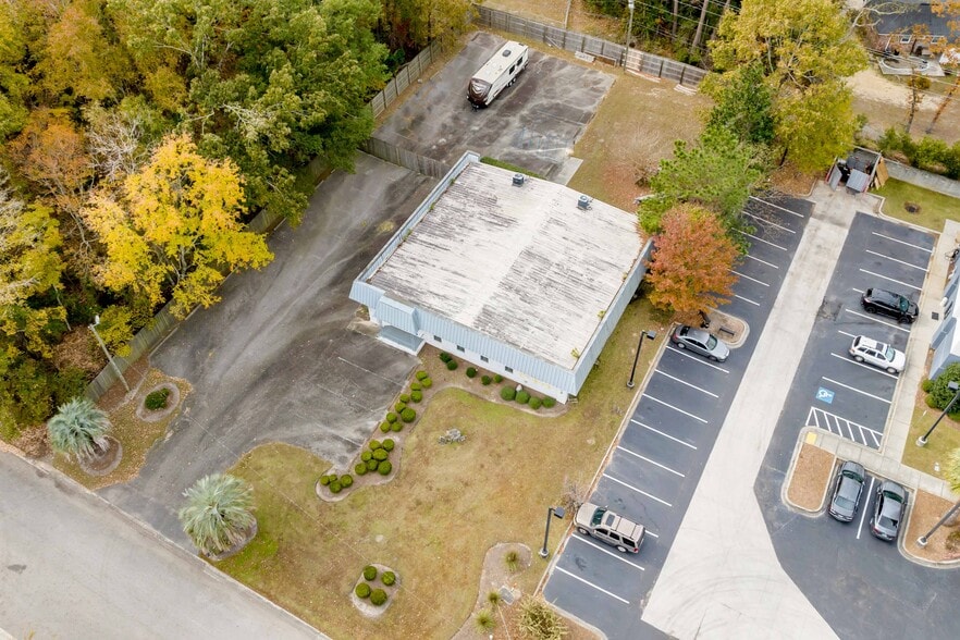 More Photos Of 7499 N Forest Dr, North Charleston Light Manufacturing For Sale