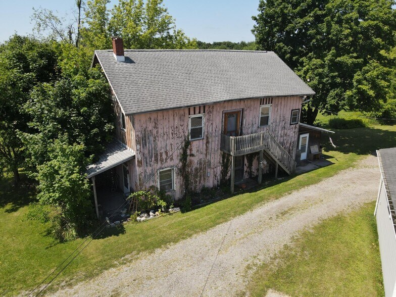 More Photos Of 120 Vreeland St, North Adams Freestanding For Sale