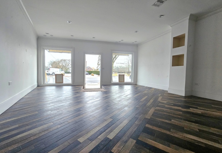 More Photos Of 77 Jobs Ln, Southampton General Retail For Lease