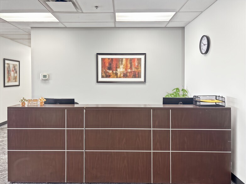 More Photos Of 303 N Stadium Blvd, Columbia Coworking Space