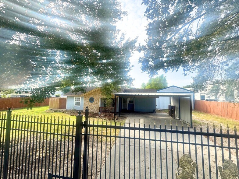 Primary Photo Of 6009 Maple St, Houston Office Residential For Sale