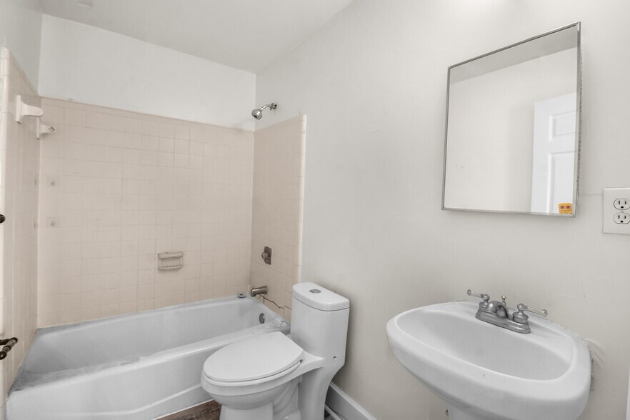 More Photos Of 301 E Henry St, Savannah Multifamily For Sale