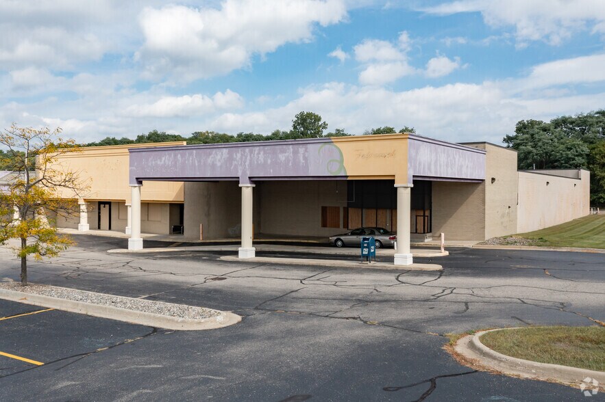 More Photos Of 5700 Beckley Rd, Battle Creek Storefront For Lease
