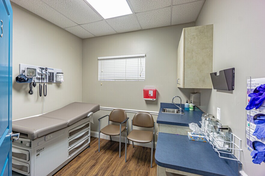 More Photos Of 6502 Gunn Hwy, Tampa Medical For Sale