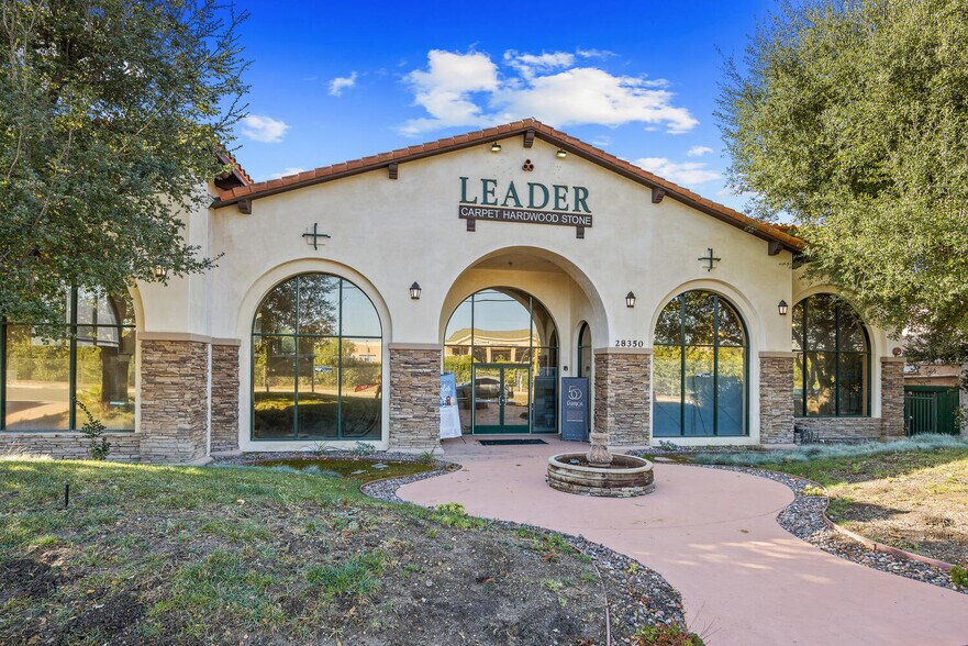 More Photos Of 28350 Roadside Dr, Agoura Hills Storefront For Sale