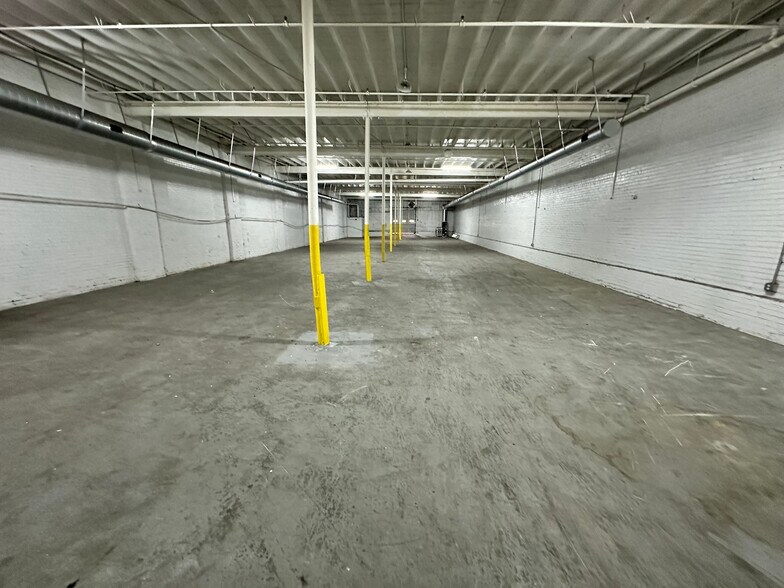 More Photos Of 1007 Lexington Ave, Salisbury Manufacturing For Sale