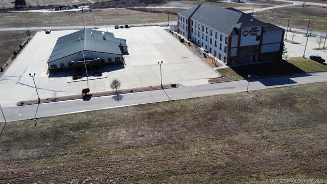 More Photos Of 207 Commerce Dr, Wewoka Restaurant For Sale