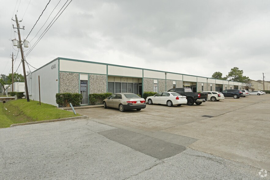 Primary Photo Of 4540 W 34th St, Houston Flex For Lease