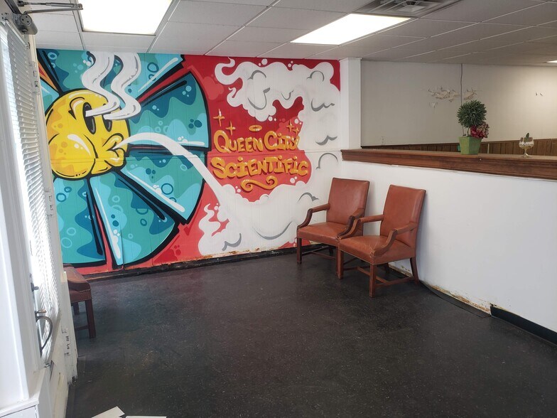 More Photos Of 3528 Warsaw Ave, Cincinnati Light Distribution For Lease