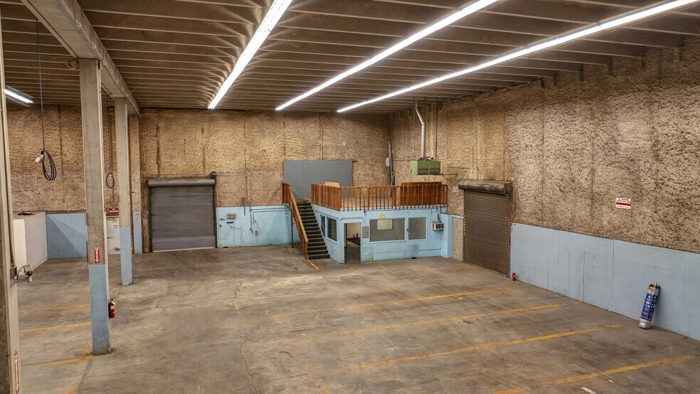 More Photos Of 675 Elkton Dr, Colorado Springs Distribution For Lease