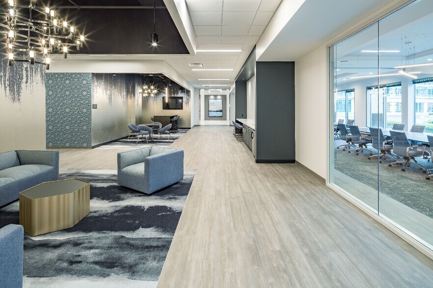 More Photos Of 3130 Fairview Park Dr, Falls Church Office For Lease