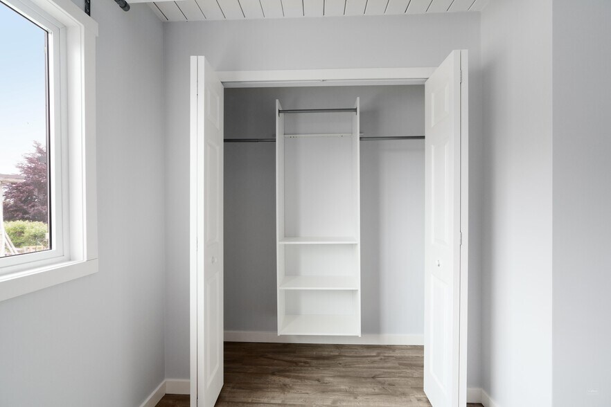 More Photos Of 470 Dogwood St, Campbell River Apartments For Sale