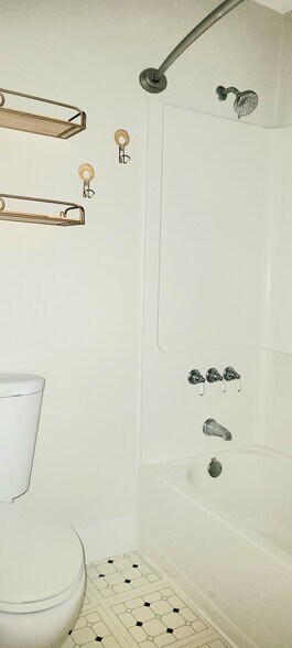 More Photos Of 1401 Truxillo St, Houston Office Residential For Sale