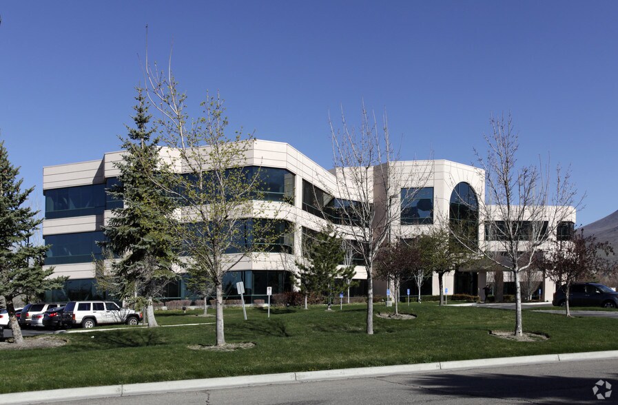 More Photos Of 5255 N Edgewood Dr, Provo Office For Lease