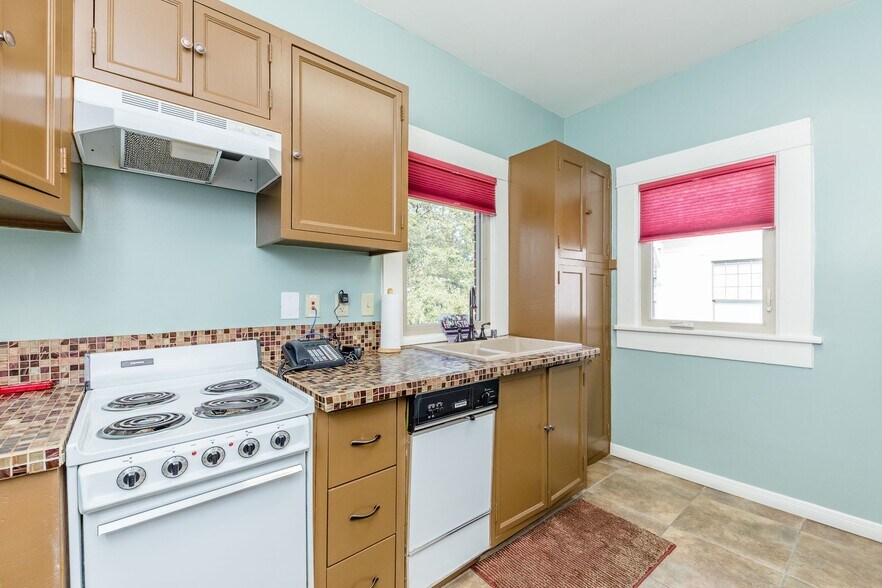 More Photos Of 3718 Mount Vernon St, Houston Office For Lease