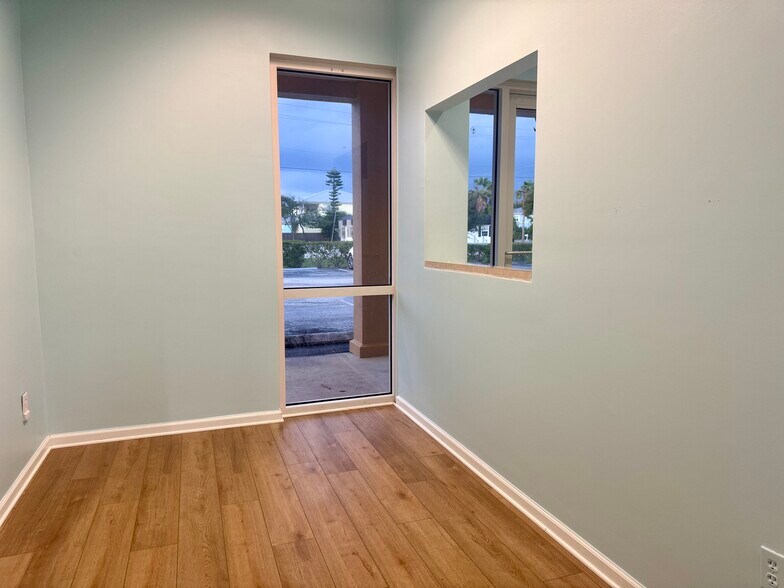 More Photos Of 5543 A1A S, Saint Augustine Office For Lease