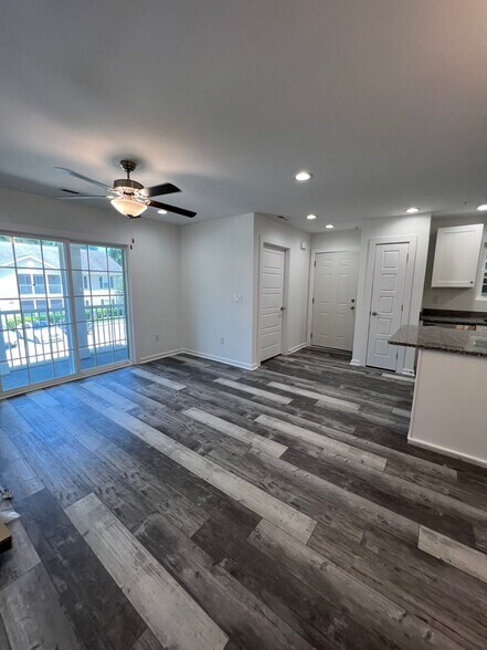 More Photos Of 191-199 Charter Dr, Longs Apartments For Sale