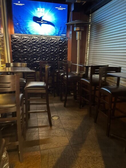 More Photos Of 1116-1120 Grand Blvd, Kansas City Storefront For Lease