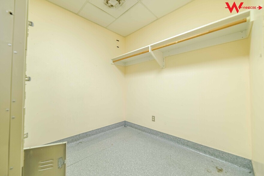 More Photos Of 641 Camino de los Mares, San Clemente Storefront For Lease