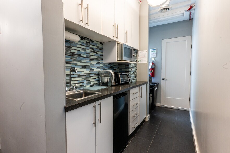 More Photos Of 104-110 E 40th St, New York Medical For Sale