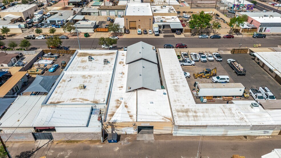 More Photos Of 6819 N 55th Dr, Glendale Warehouse For Lease